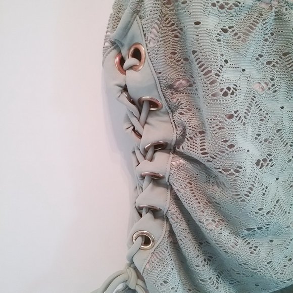 No Boundaries siwm suit - Picture 2 of 10